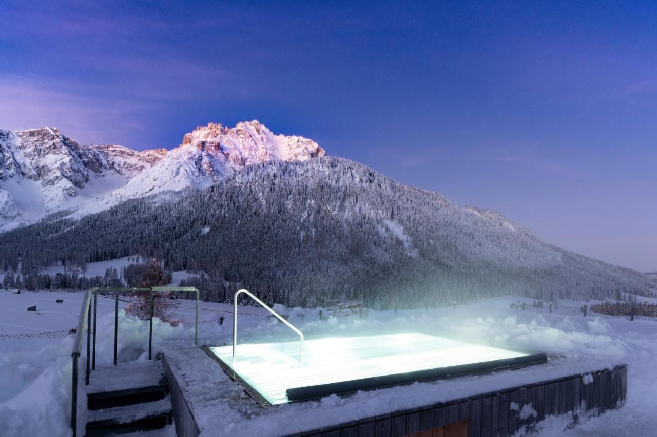 Paramount Alma Suites Sexten Buitenkant foto