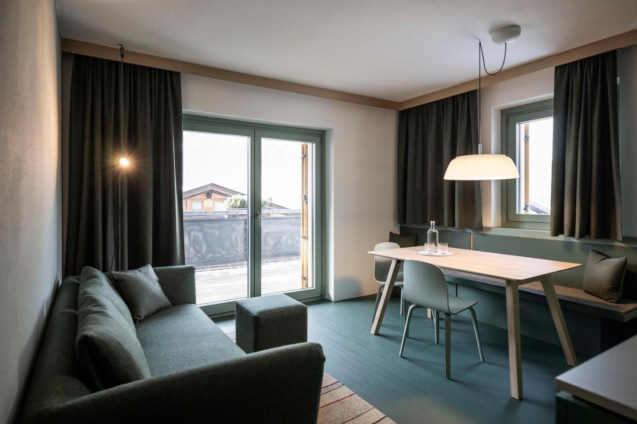 Paramount Alma Suites Sexten Buitenkant foto