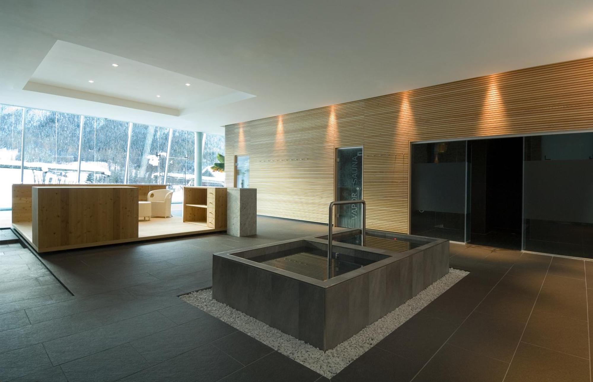 Paramount Alma Suites Sexten Buitenkant foto
