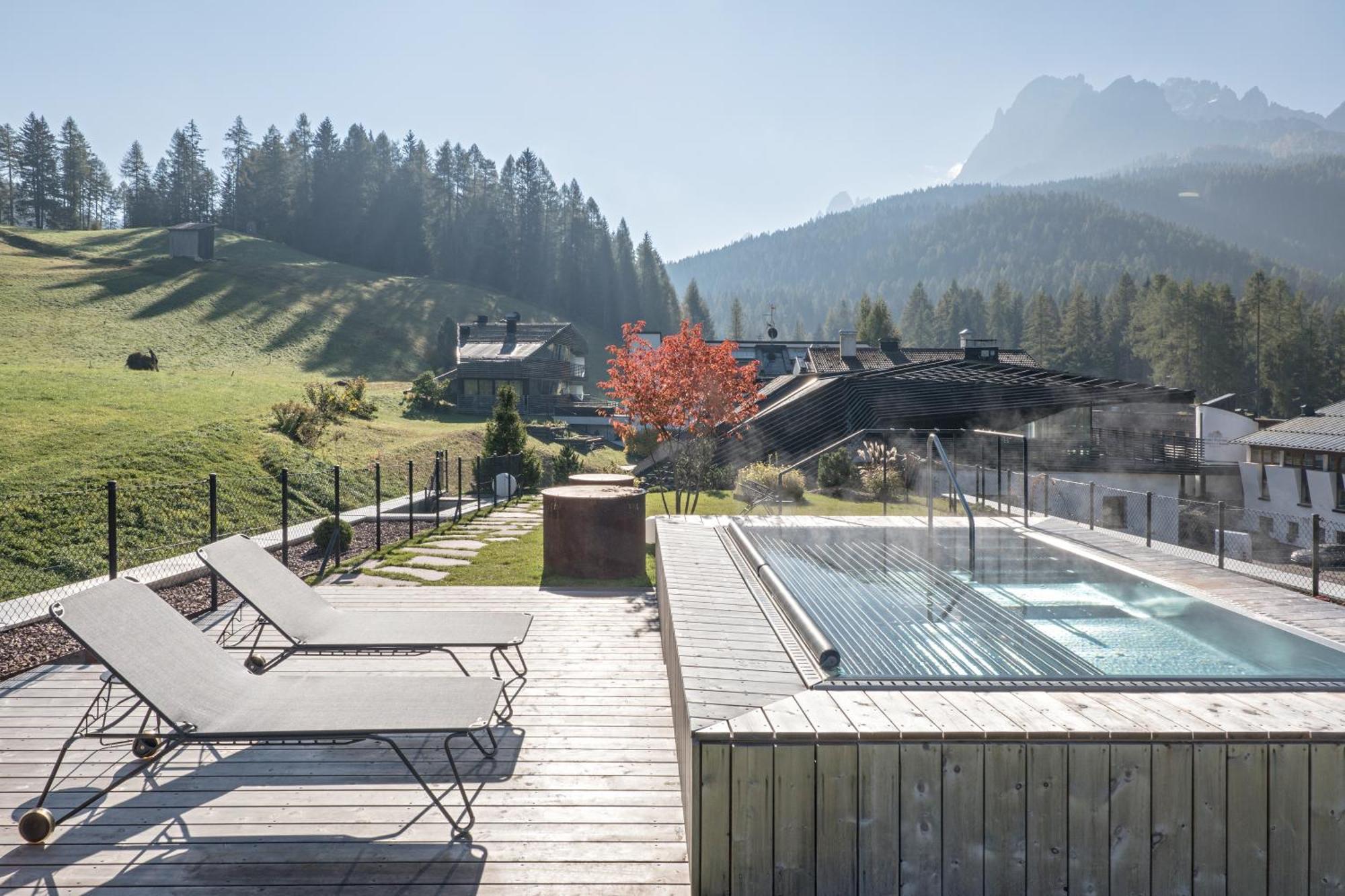 Paramount Alma Suites Sexten Buitenkant foto