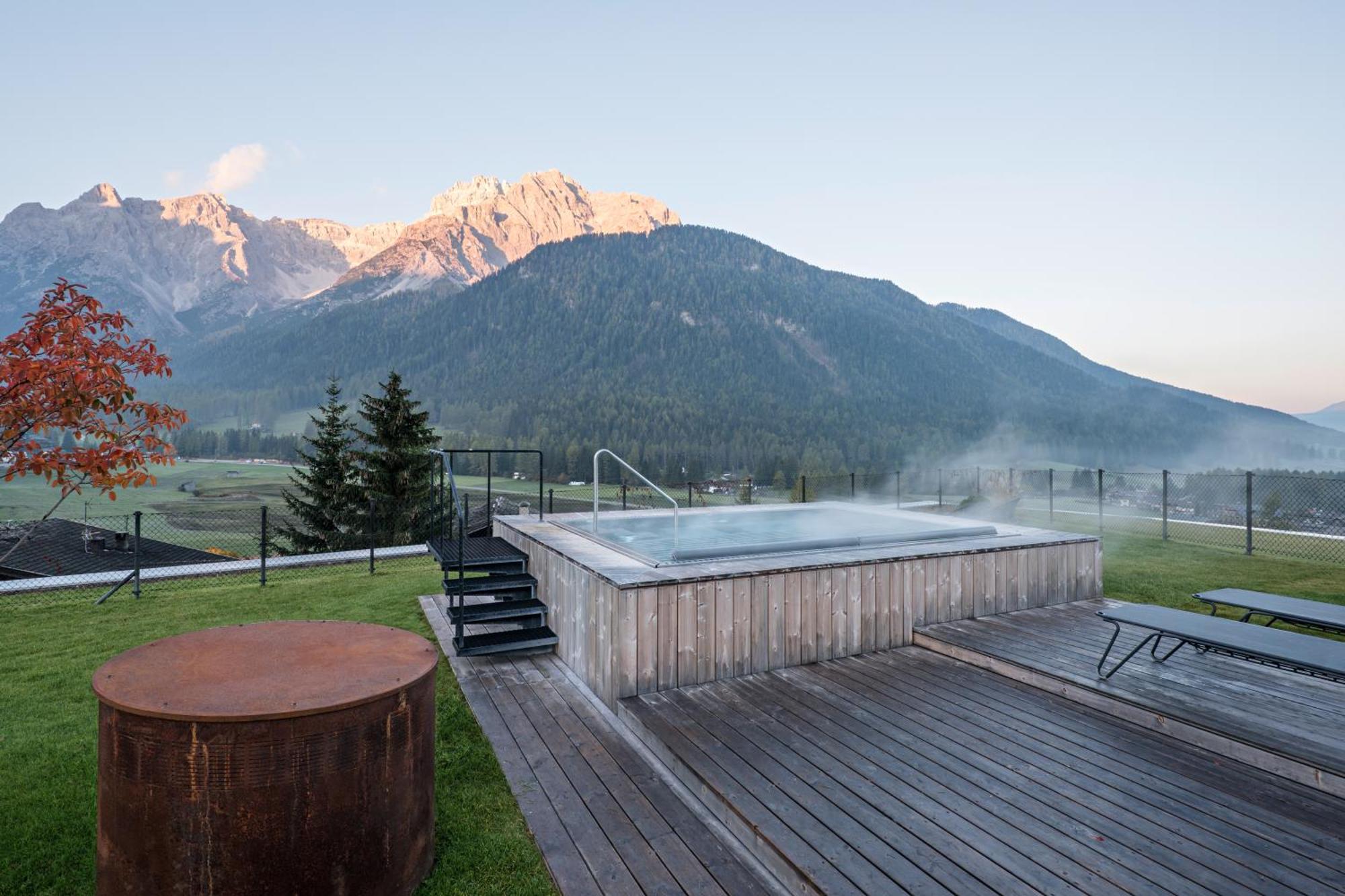 Paramount Alma Suites Sexten Buitenkant foto