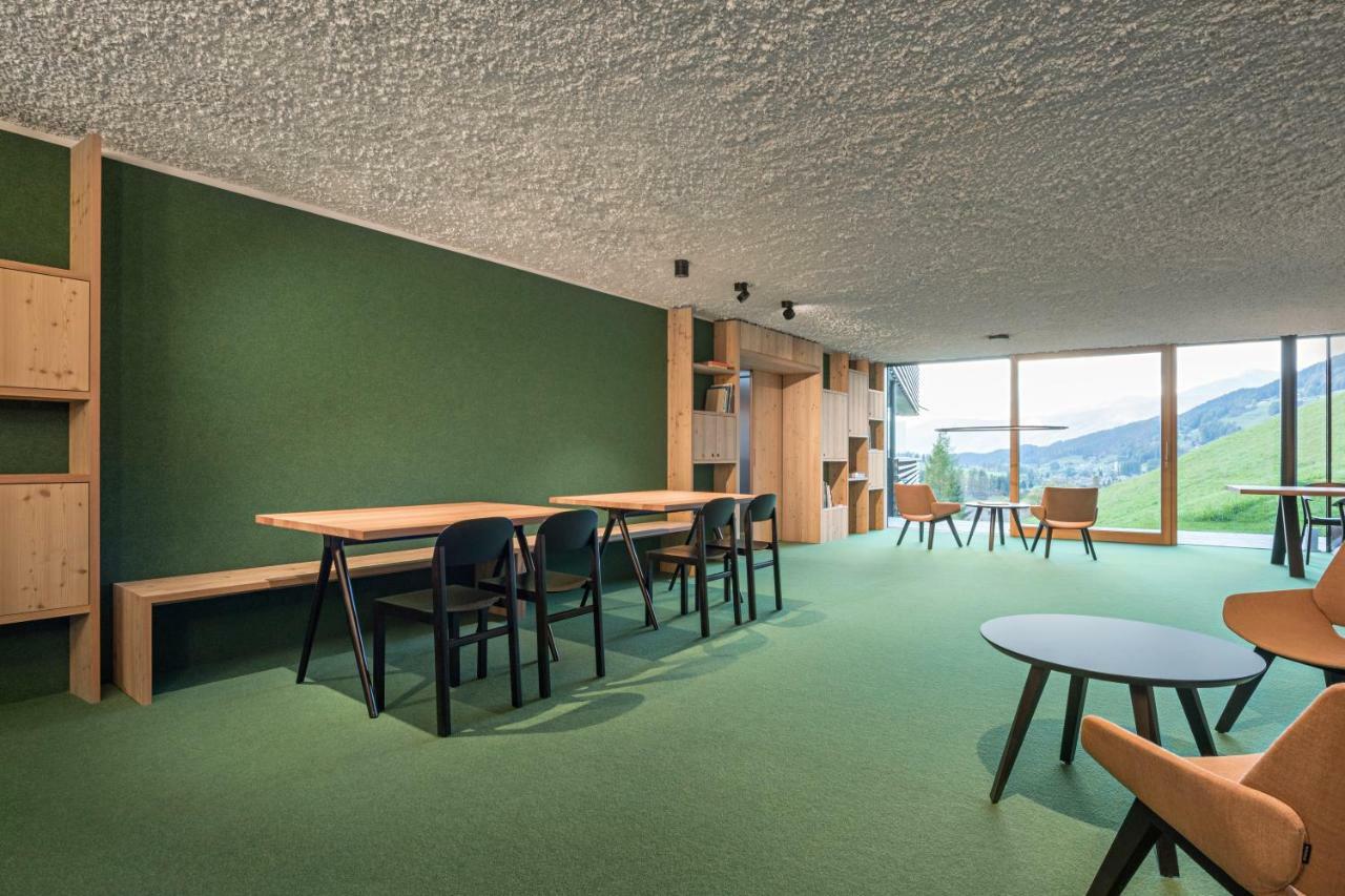Paramount Alma Suites Sexten Buitenkant foto
